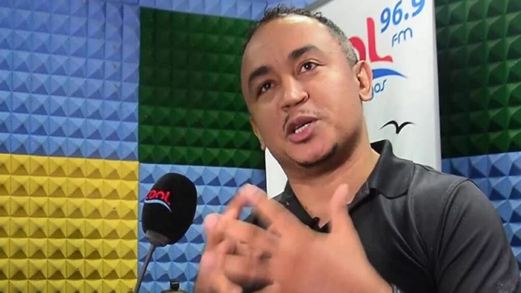 “Stop marrying girls that are hungry”, marry a woman who can put you on monthly allowance – Daddy Freeze.